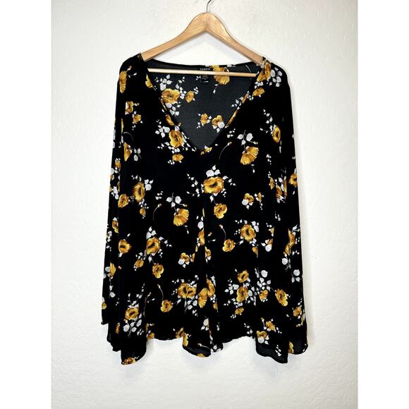 Torrid Size 4 Sleeve 3/4 Roll Sleeve Tunic Black Yellow Floral Polyester - Picture 1 of 4